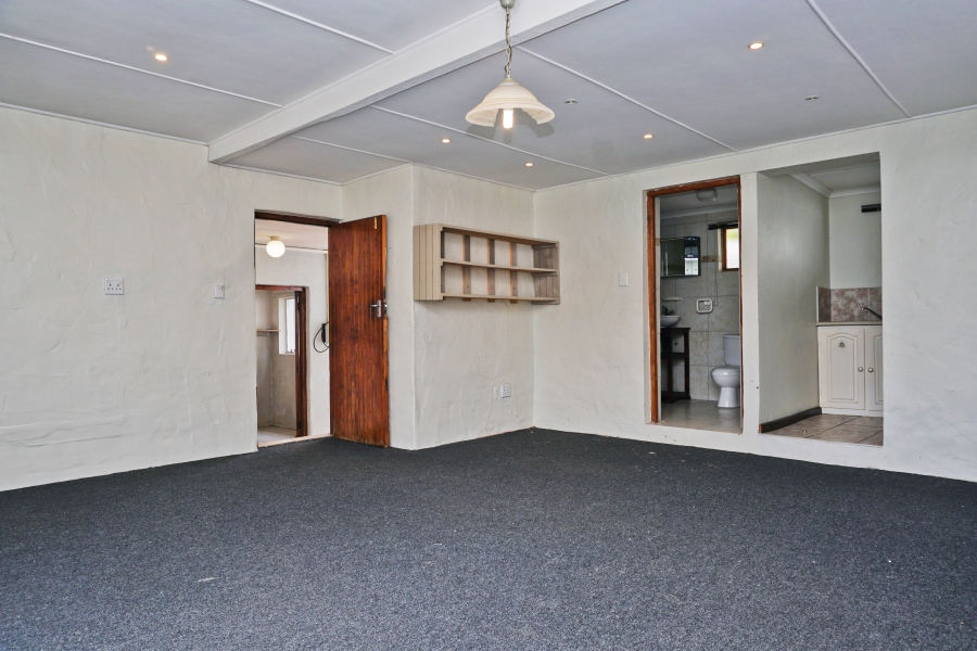 4 Bedroom Property for Sale in Blue Bend Eastern Cape